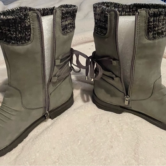 BUTITI Gray Knit Sock Accent Back Lace Boots - Picture 11 of 12